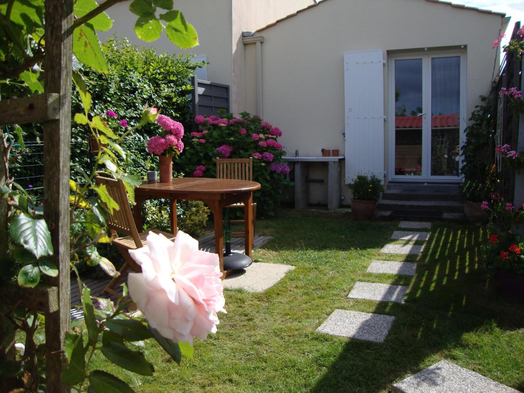 Mer A Pied Vrai Lit Linge Fourni Jardin Brétignolles-sur-Mer Exteriér fotografie